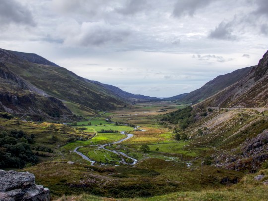 Three Quick Stops: Carneddau and Glyderau, Llyn Idwal and Llyn Ogwen Banner