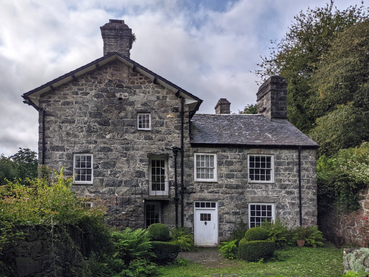 Post Banner - National Trust Plas yn Rhiw - a charming manor house on beautiful grounds