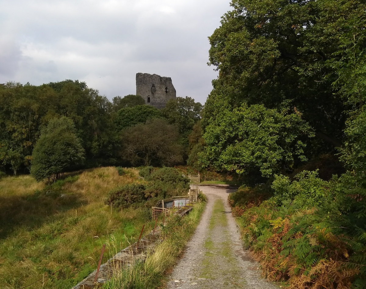 Approach road to Dolbadarn Castle
