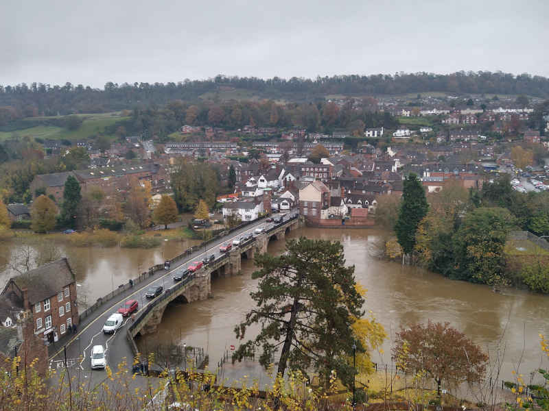 Bridgnorth with the river's banks overflowing