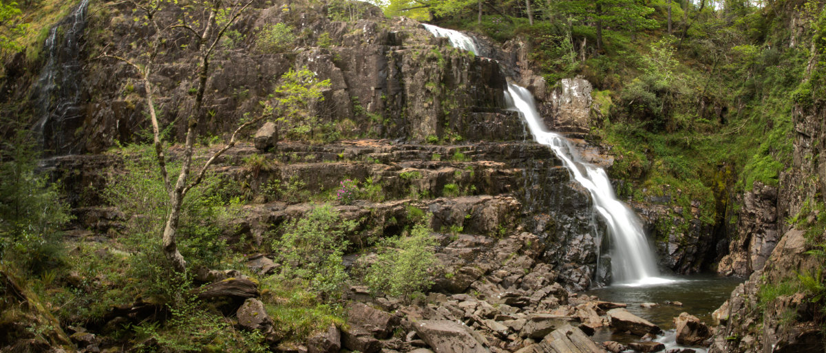 The gain waterfall and a smaller trickle to the left
