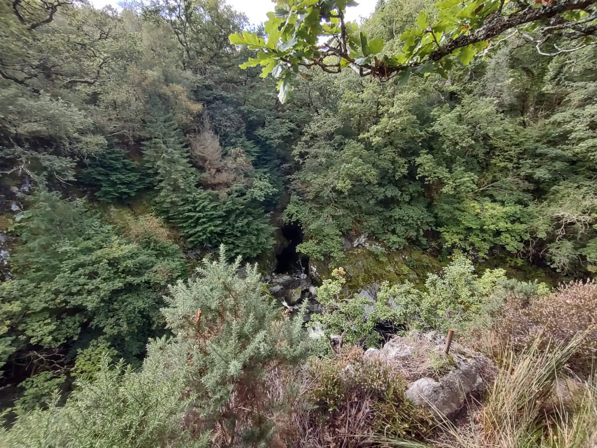 The first viewpoint has limited views into the valley