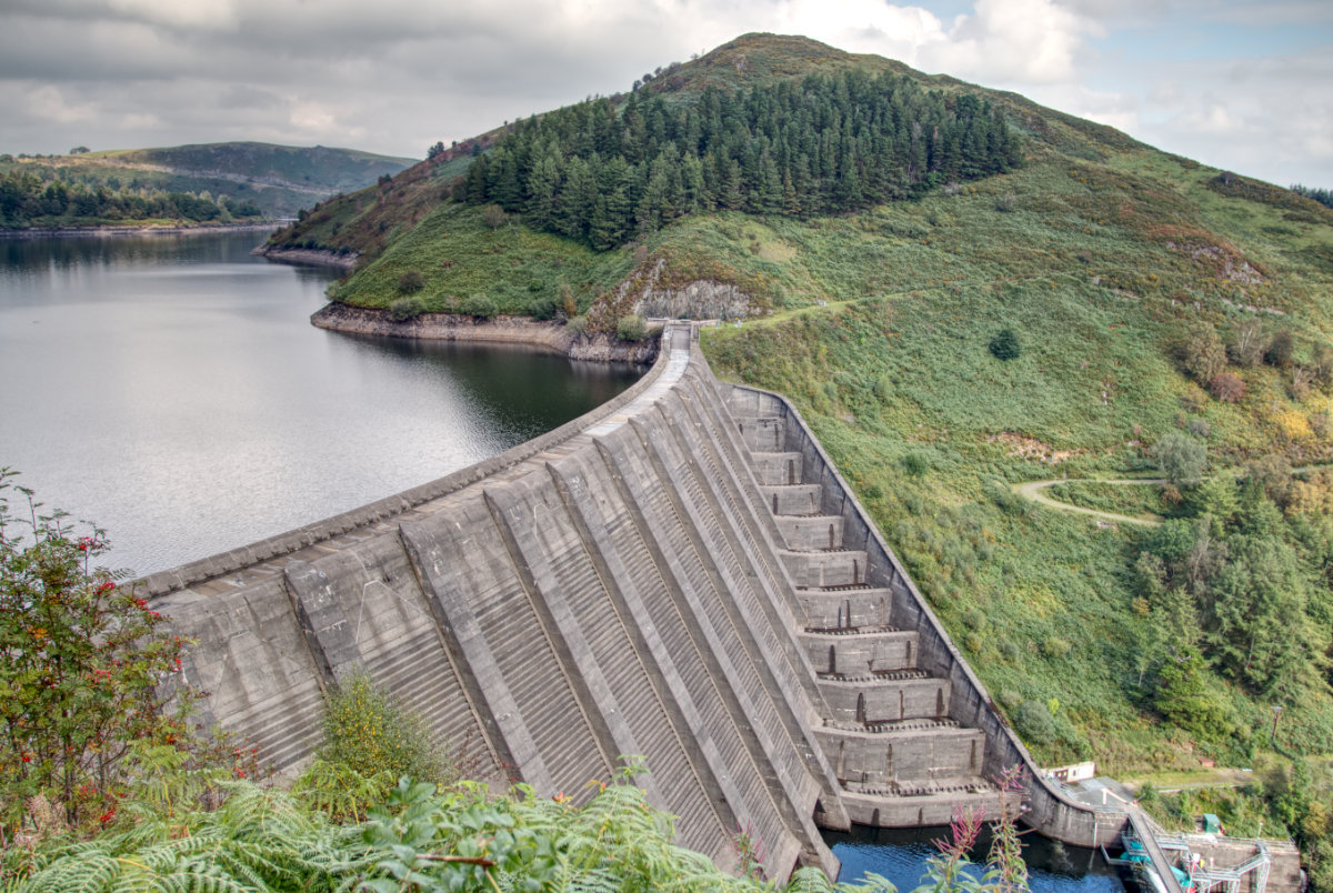 The view down onto the dam from the dam parking area