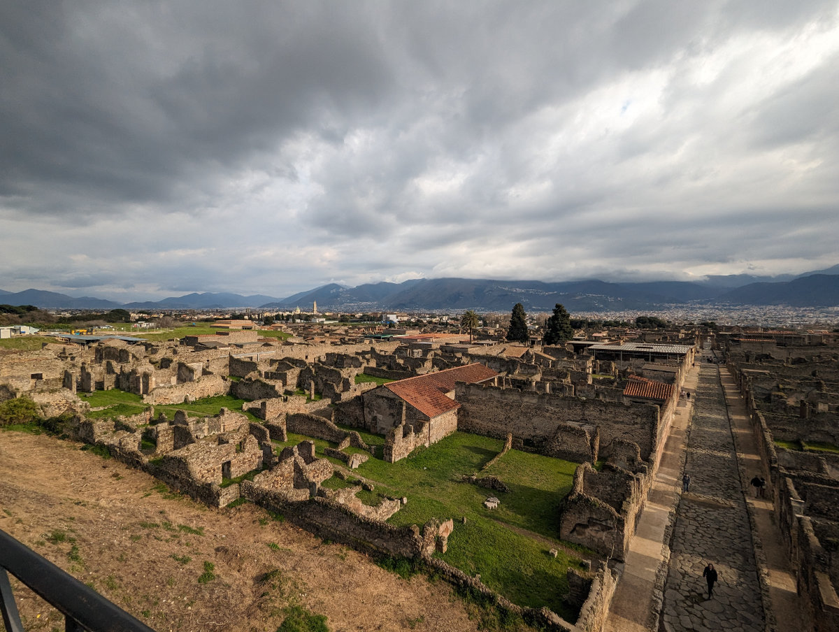 A late evening view out over Pompeii from the tower